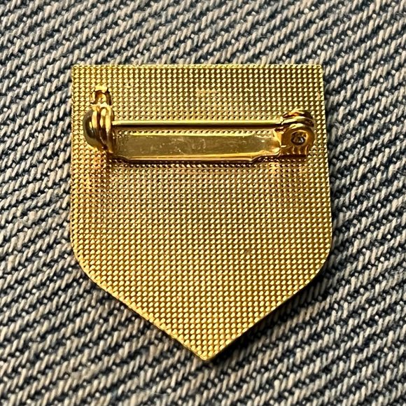 Ireland Olympic NOC Brooch Pin ~ 1990s Generic - Picture 2 of 2